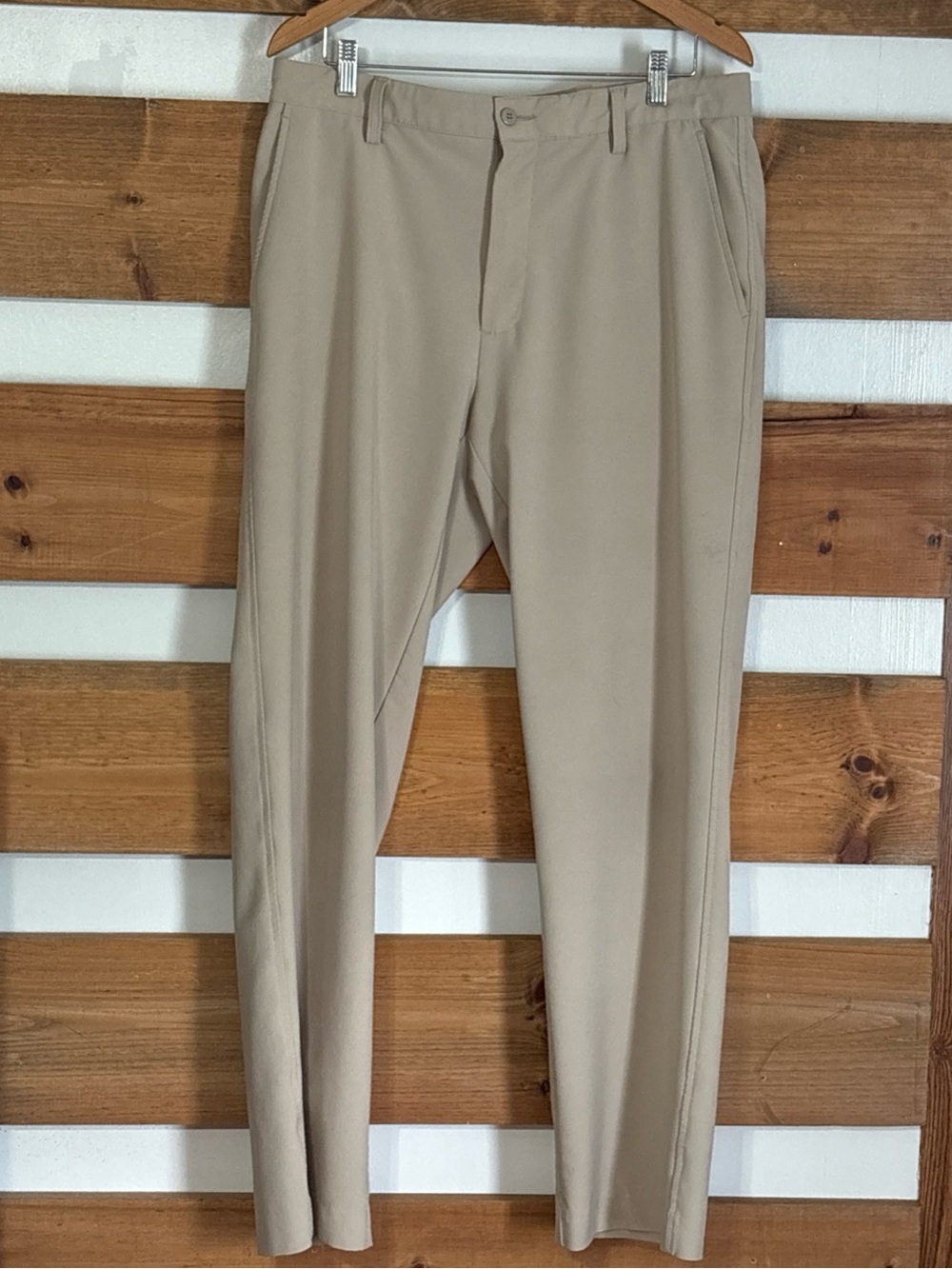 FootJoy Men's Creamy Khaki Lightweight Wrinkle Free Athleisure Pants Size 35x32